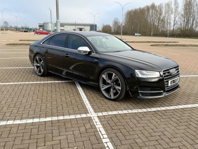 Audi, A8, Saloon, 2015, Semi-Auto, 3993 (cc), 4 doors