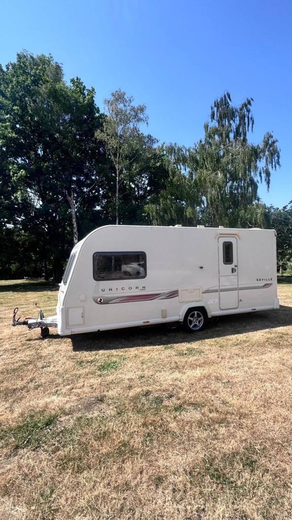 Bailey Unicorn Seville 2Berth Lightweight Caravan 2011