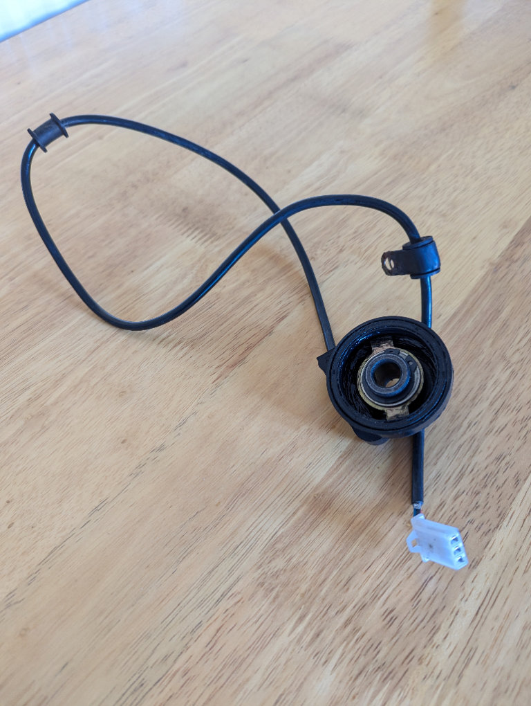 Benelli TNT 125 FRONT SPEED SENSOR