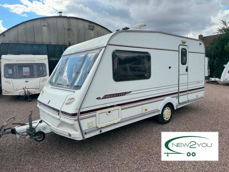 2000 Abbey Freestyle 470 SE 2 Berth END BATHROOM Caravan - STOCK H143