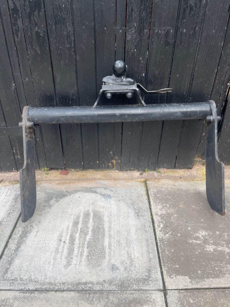 Tow hitch 
