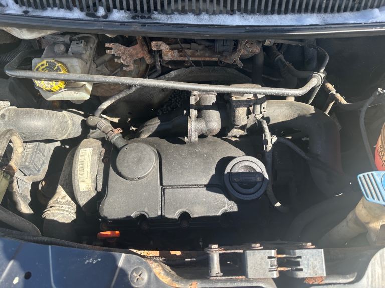 Volkswagen Transporter T5 1.9TDi