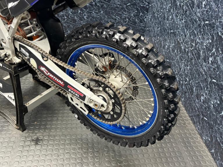 Yamaha YZ 125 2023 ( MX / MOTOCROSS / ENDURO ) @ AJ TRADING