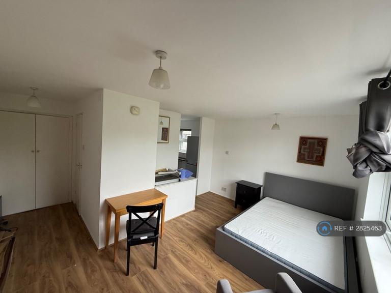 Studio flat in Spencer Mews, London, W6 (#2825463)