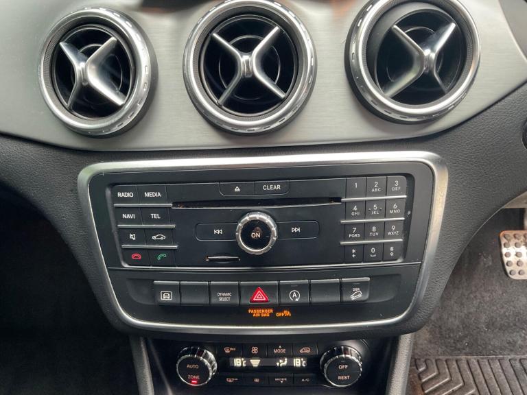 2015 Mercedes-Benz GLA 2.1 GLA220d AMG Line 7G-DCT 4MATIC Euro 6 (s/s) 5dr ESTATE Diesel Automatic