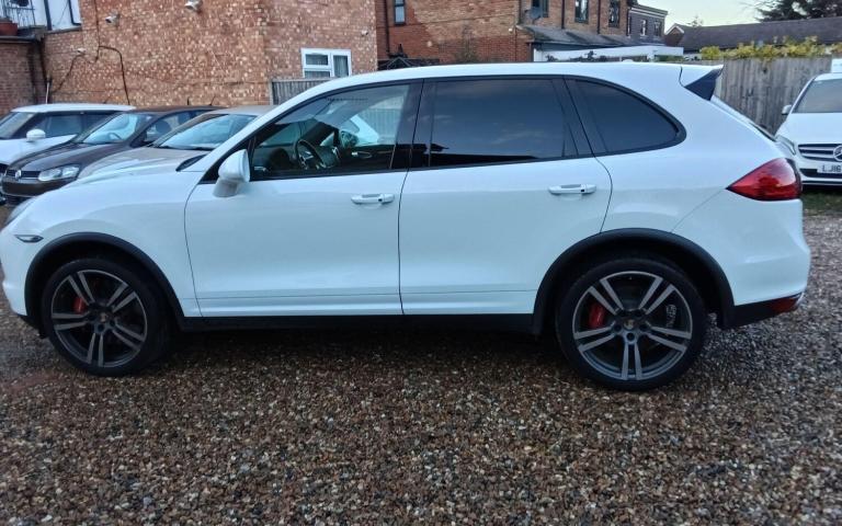  Porsche Cayenne 4.8T V8 Turbo SUV 5dr Petrol TiptronicS 4WD Euro 5 (s/s) (500 ps) Petrol Automatic