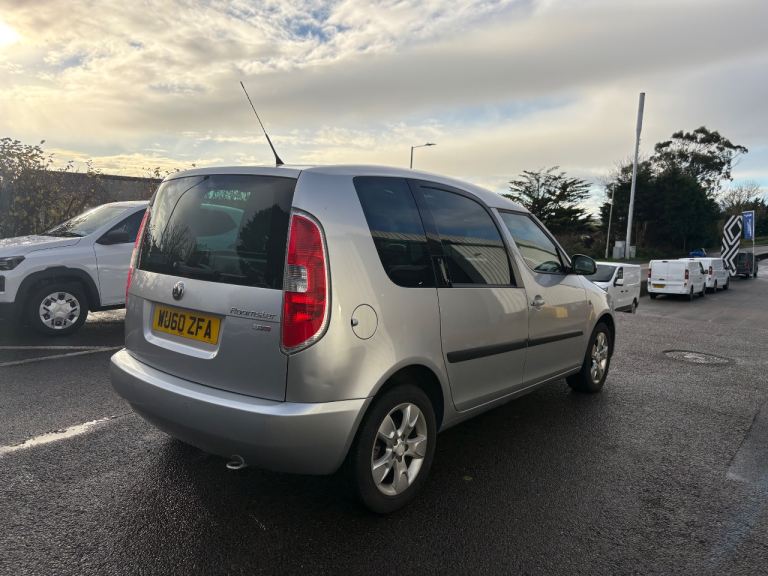 Skoda, ROOMSTER, MPV, 2010, Semi-Auto, 1197 (cc), 5 doors