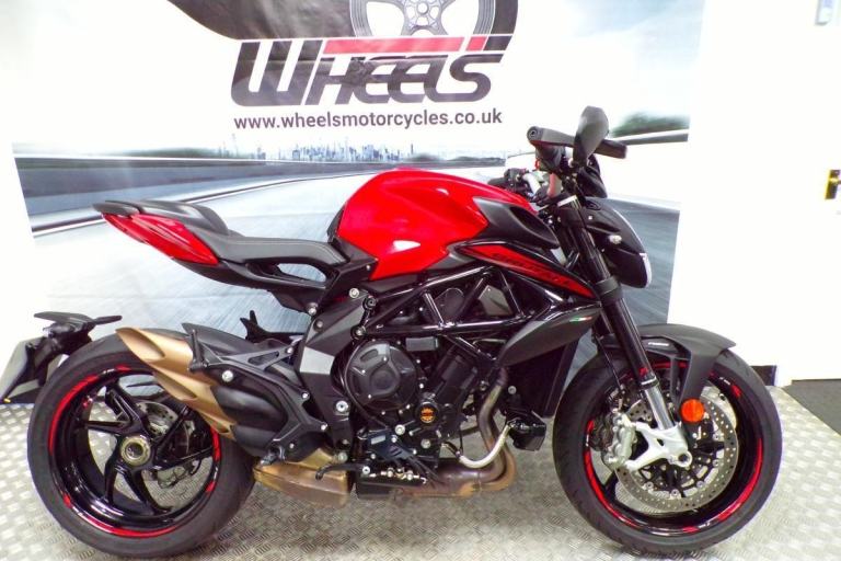 2023 MV AGUSTA BRUTALE 800 ROSSO WITH ONLY 3802 MILES FROM NEW