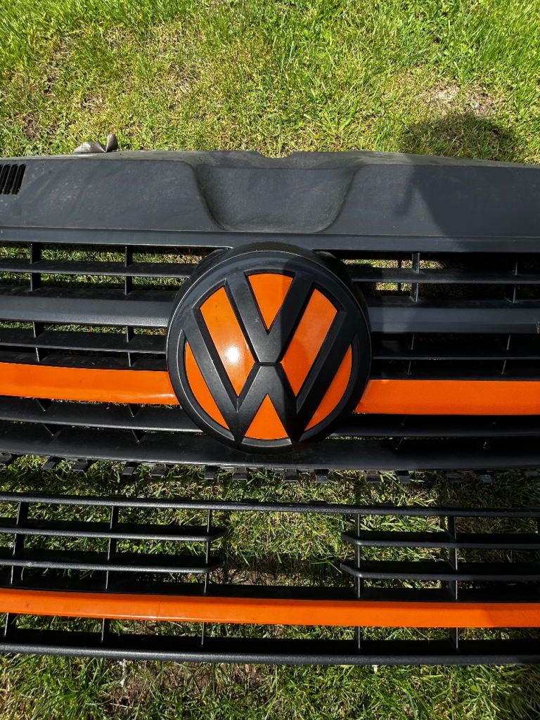 Transporter T6 front grill 