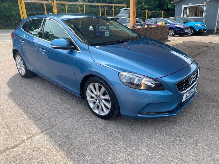 2015 Volvo V40 D2 SE LUX Hatchback Diesel Manual