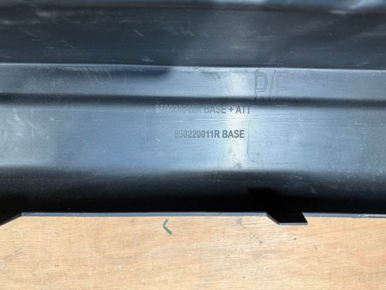 Movano / Master Rear Bumper cover / reinforcement bar - 850220011R