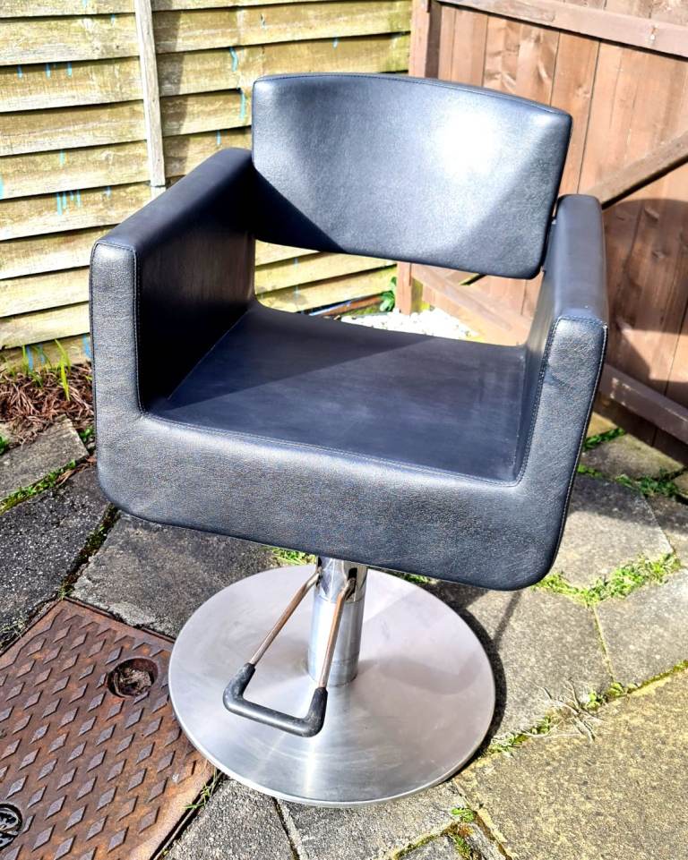 Professional Barber / Hairdresser Chair