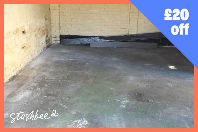 Garage to rent in London (SE18) | Stashbee
