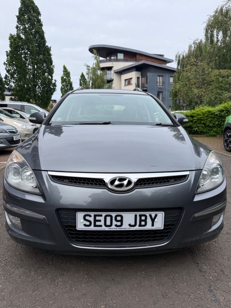  Hyundai i30 style 1.6 automatic auto (unlike Vauxhall Astra or Ford Focus