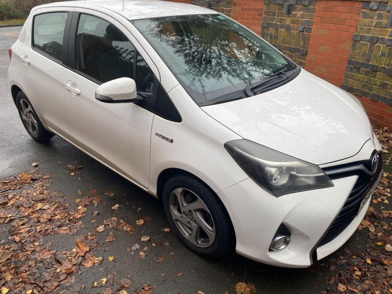 2015 Toyota Yaris 1.5 VVT-h Icon E-CVT Euro 6 5dr HATCHBACK Petrol/Electric Hybrid Automatic