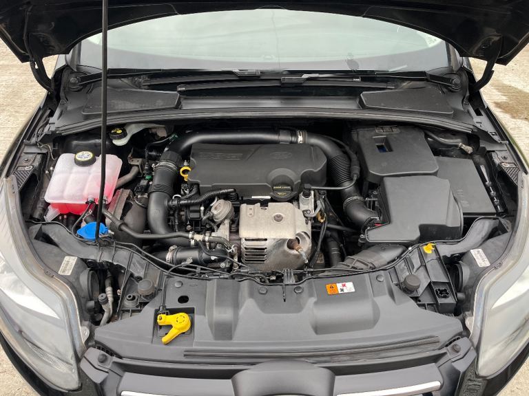 Ford, FOCUS, Hatchback, 2012, Manual, 998 (cc), 5 doors