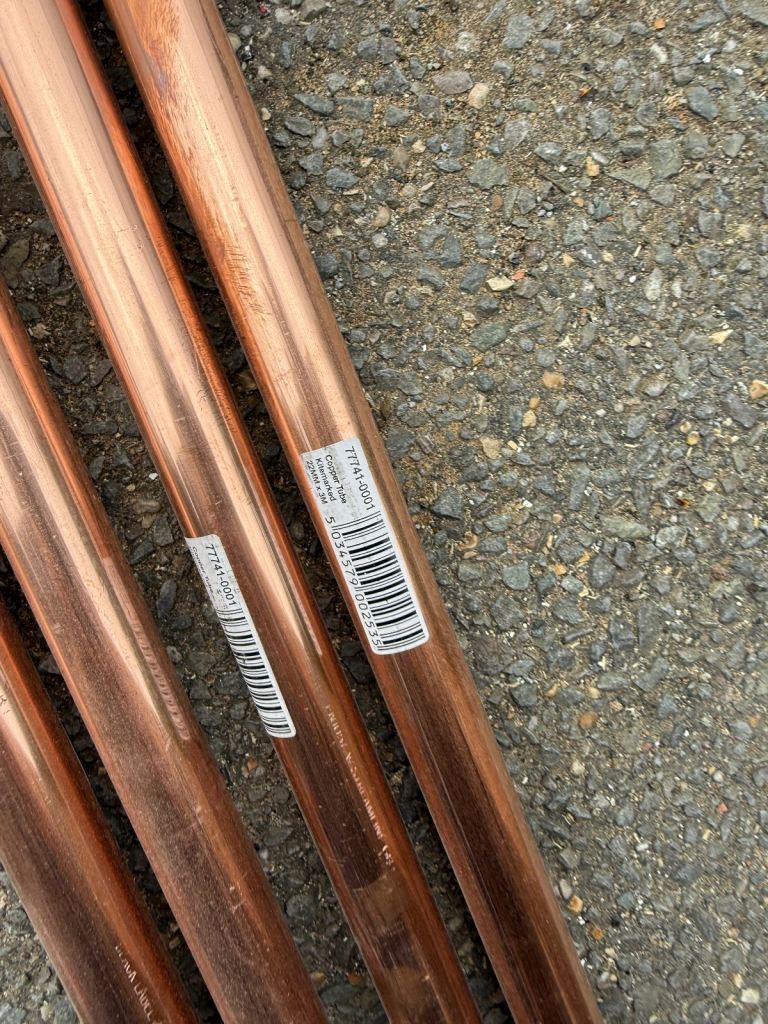 3 meter lengths of 22mm copper pipe 4x lengths