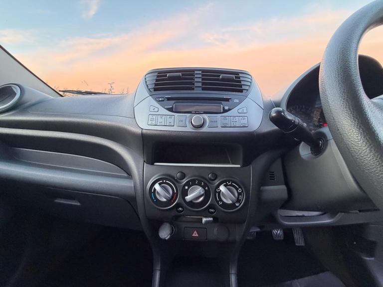 2012 Nissan Pixo 1.0 Visia 5dr HATCHBACK PETROL Manual