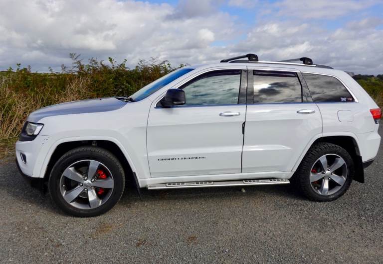 STUNNING 2016 JEEP GRANDE CHEROKEE, 