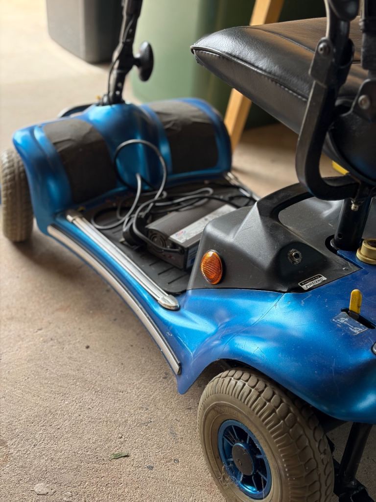 Mobility scooter 