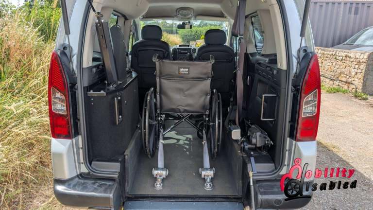 CITROEN BERLINGO 1.6 e-HDi XTR Driver Transfer &amp;/or Up Front Wheelchair Access