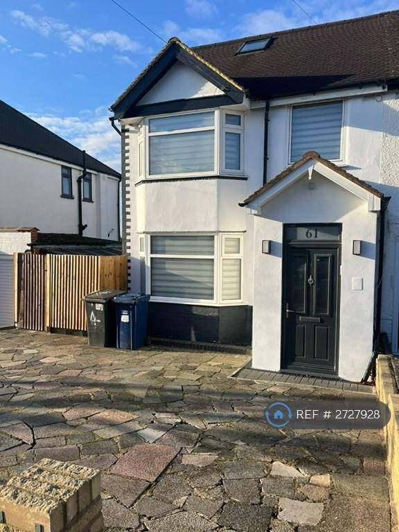 4 bedroom house in Warwick Avenue, Edgware, HA8 (4 bed) (#2727928)
