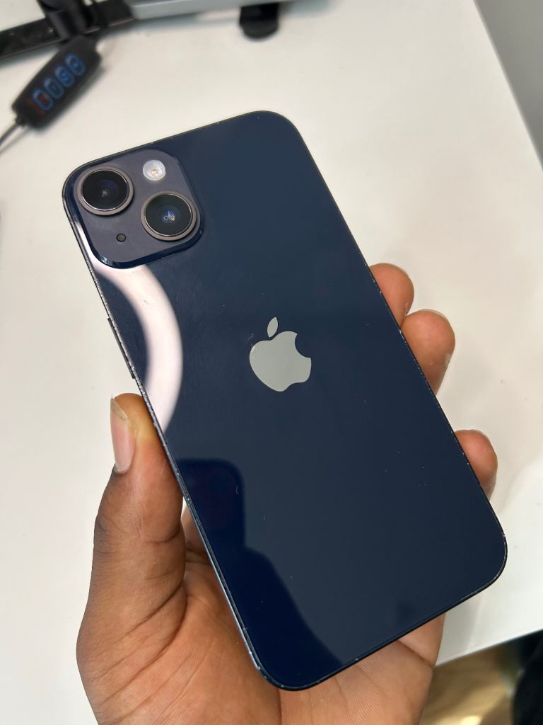 iPhone 14 128GB 90% Battery Health 