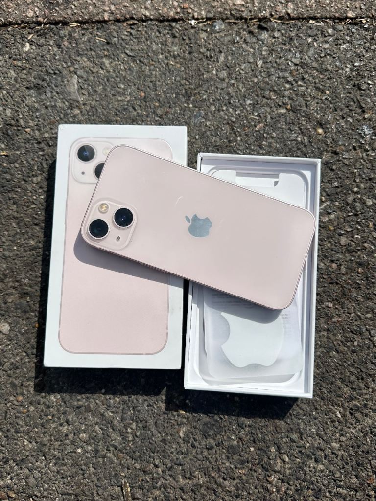 iPhone 13 