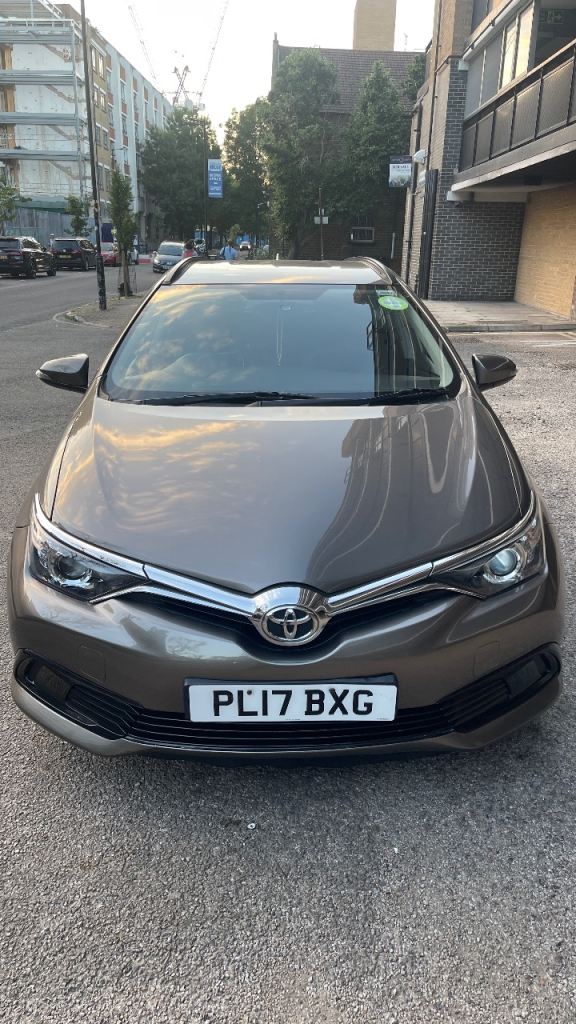 PCO Ready Toyota AURIS Estate 2017 Manual, 1329 (cc),