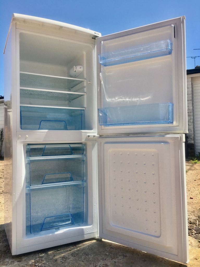 LEC ⭐️🧊🔆SUPER COMPACT FRIDGE FREEZER 🔆⭐️FREE DELIVERY 