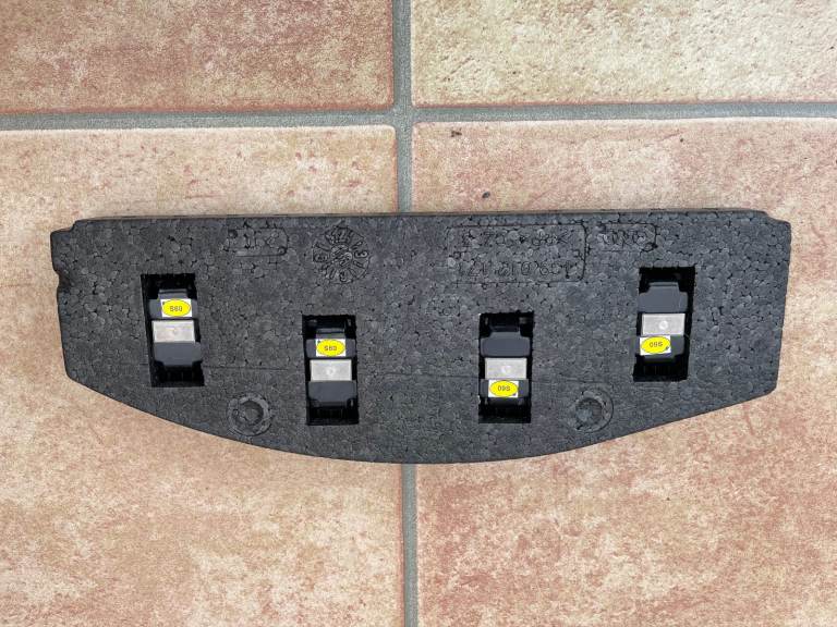 Audi A6 C7 Avant boot rail hook