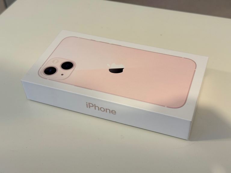 iPhone 13 128gb Unlocked - 99% Battery Health