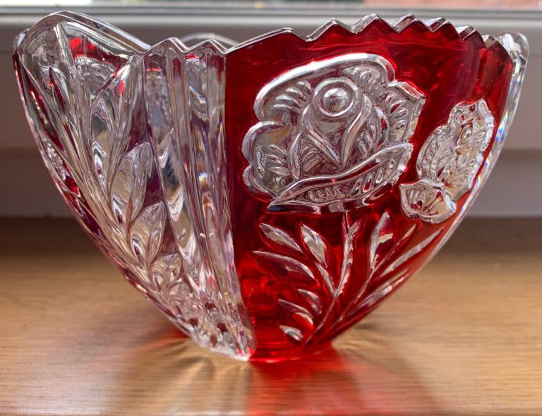 Anna Hütte Red Lead Crystal Bowl – As Good As New
