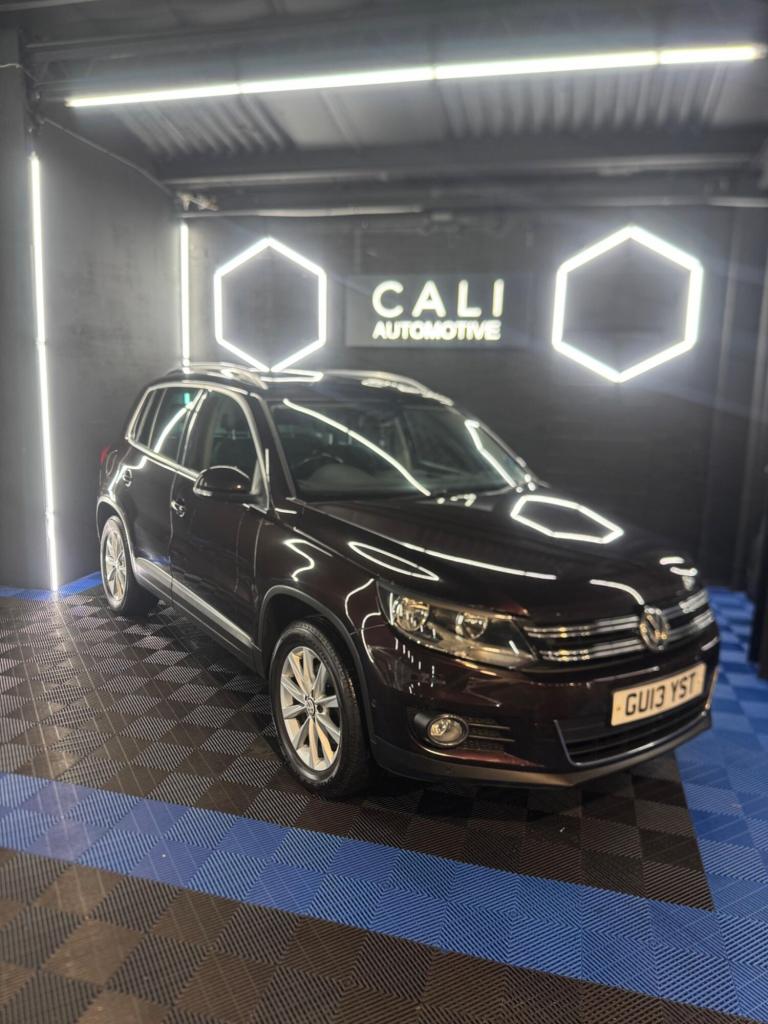  Volkswagen Tiguan 2.0 TDI BlueMotion Tech SE DSG 4WD Euro 5 (s/s) 5dr Diesel Automatic