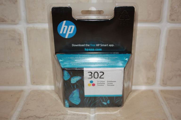 Genuine HP 302 Tri-Colour Ink Cartridge ***New and Sealed*** RRP: £20+