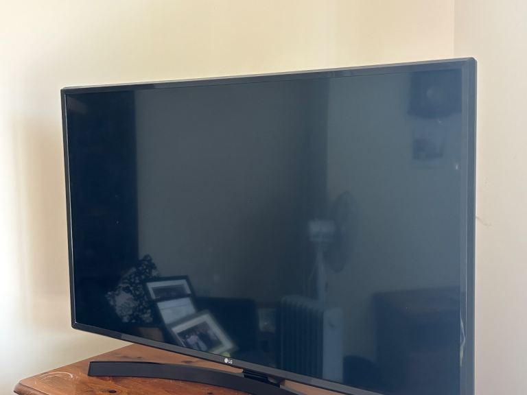 LG Television 