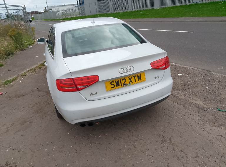 Audi, A4, Saloon, 2012, Manual, 1968 (cc), 4 doors