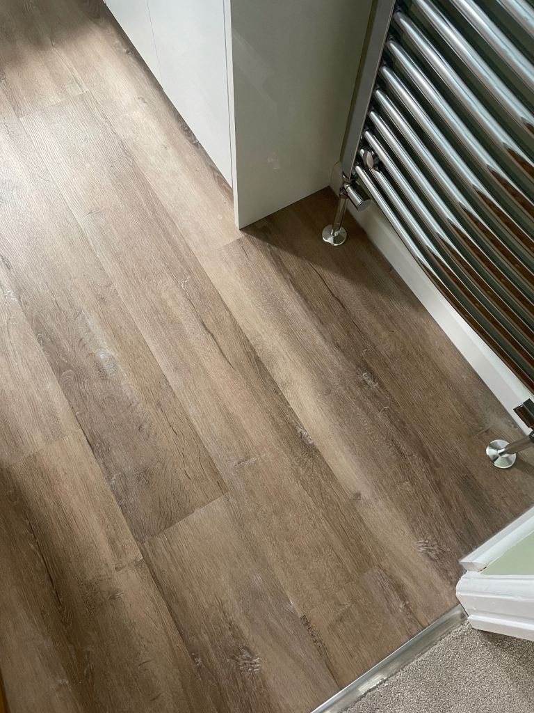 Vinyl click flooring B & Q