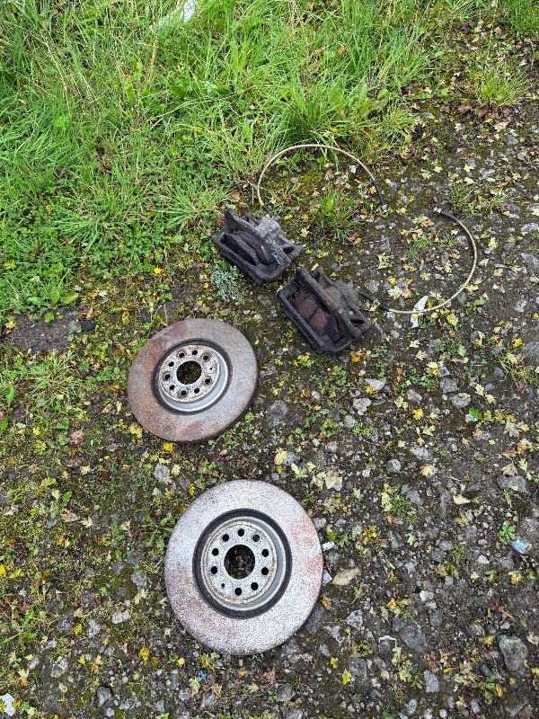 Golf R brakes