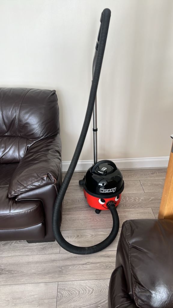 Henry hoover hvr 200-12 twin speed hi & low