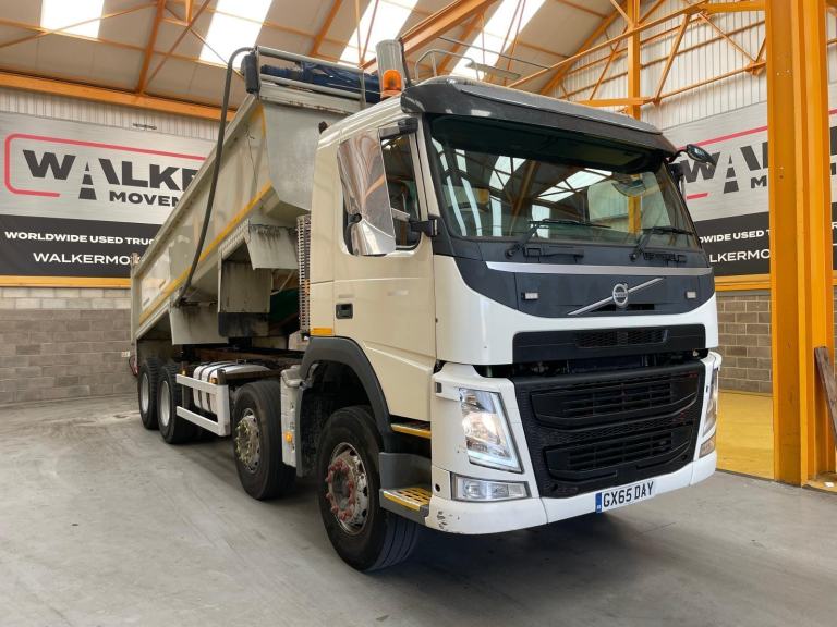 VOLVO FM 370 *EURO 6*, 8X4 STEEL TIPPER - 2015 - GX65 DAY