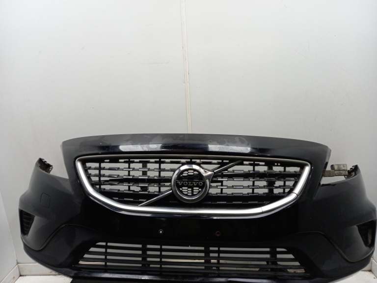 Volvo V40 Front Bumper 2012-2020 Hatchback Onyx Black