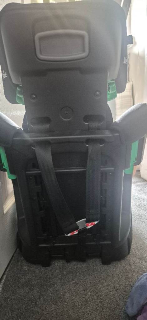 Joie Black Car Seat – Good Condition