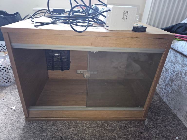 vivarium 57.5 x 37.5 x 42.1cm 