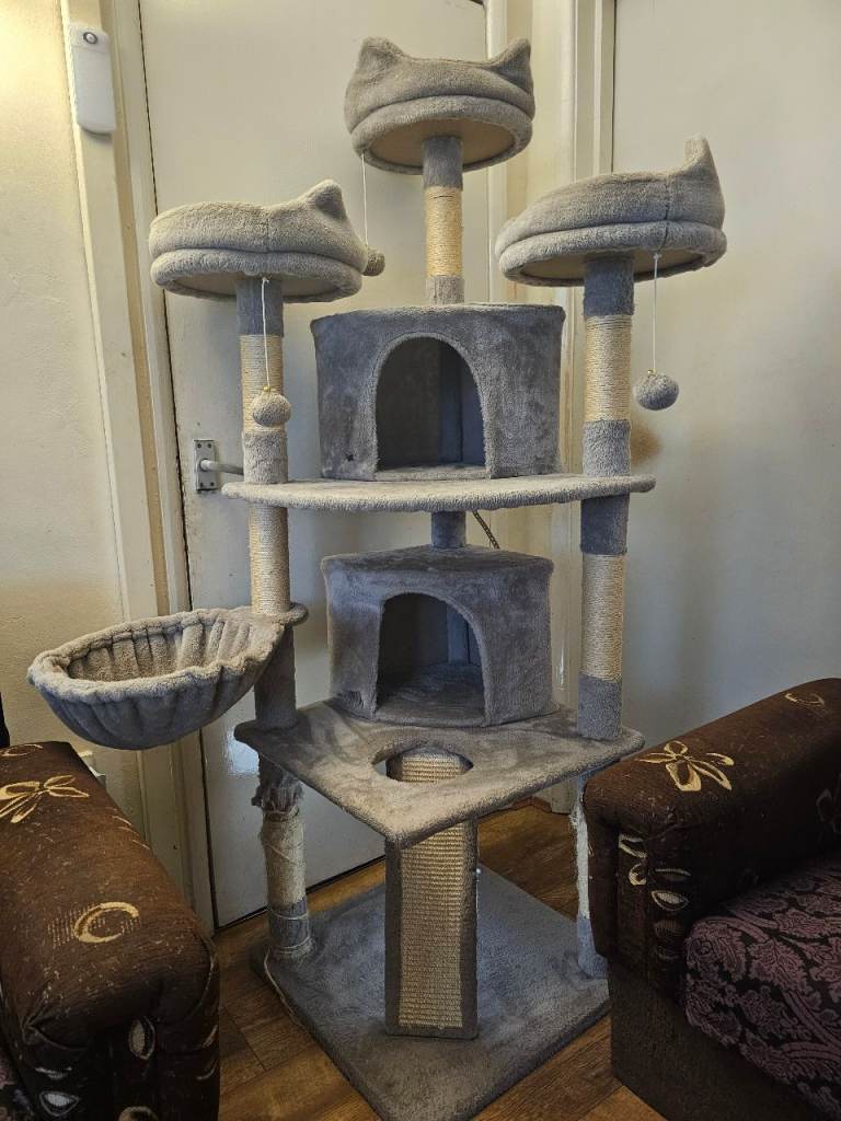 Cat Tree with Cat scratcher & Bed