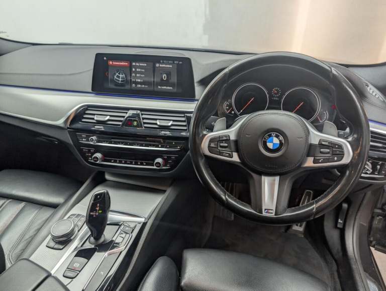 2019 BMW 5 Series 2.0 520d M Sport Touring 5dr Diesel Auto Euro 6 (s/s) (190 ps) DAKOTA LEATH EST...
