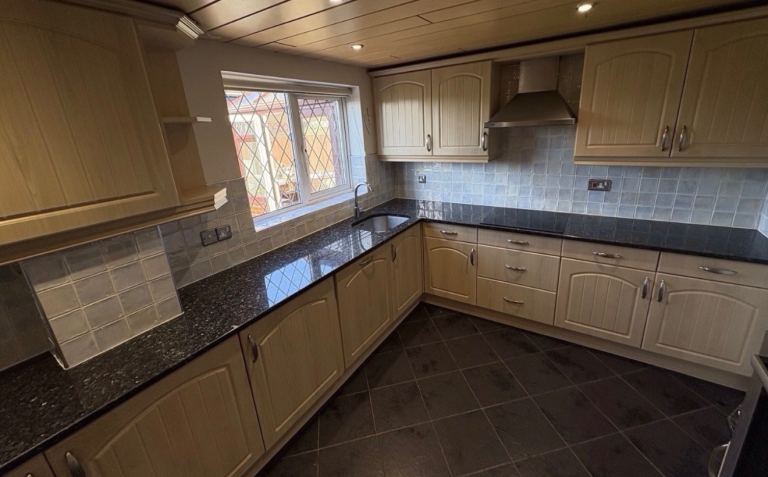 Kitchen units 