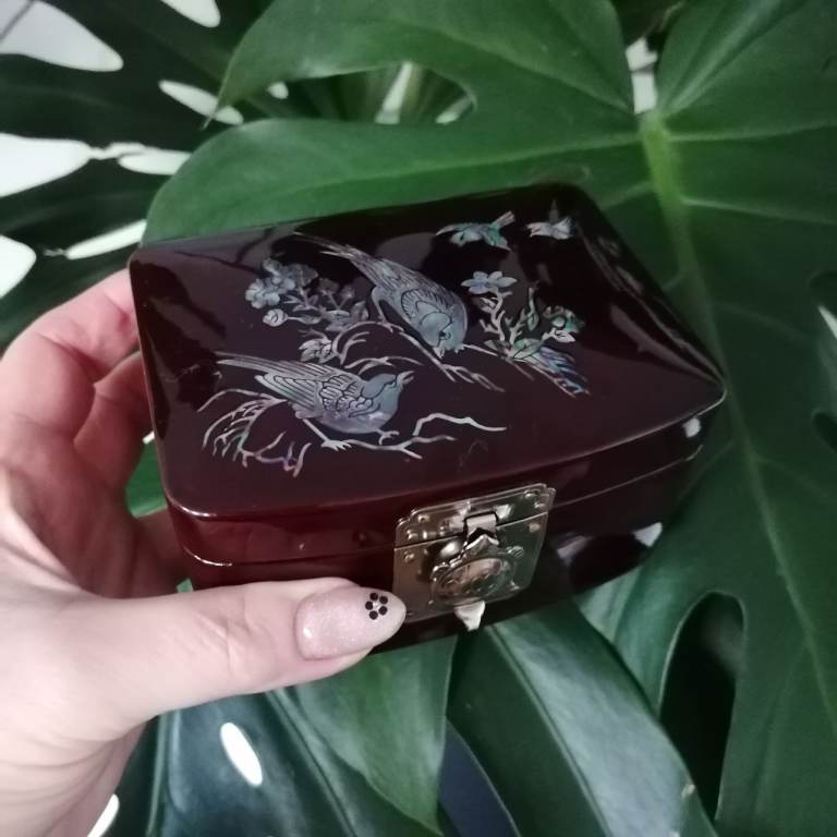 Vintage Mother Of Pearl Inlay Jewellery Box 