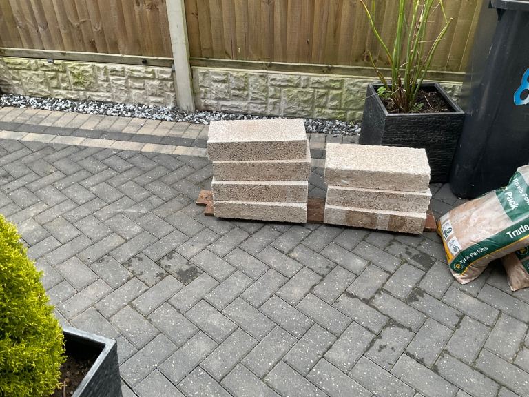 BREEZE BLOCKS NEW