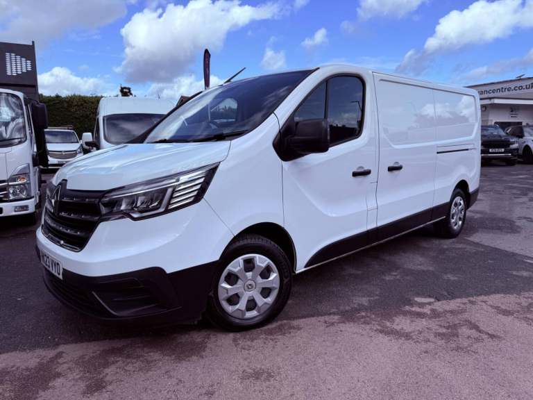 2023 Renault Trafic 2.0 dCi Blue LL30 Business+ L2 H1 Euro 6 (s/s) 5dr PANEL VAN Diesel Manual